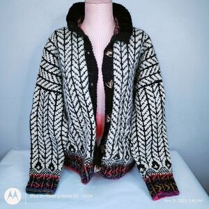 Women's Black and White Patterned Jacket